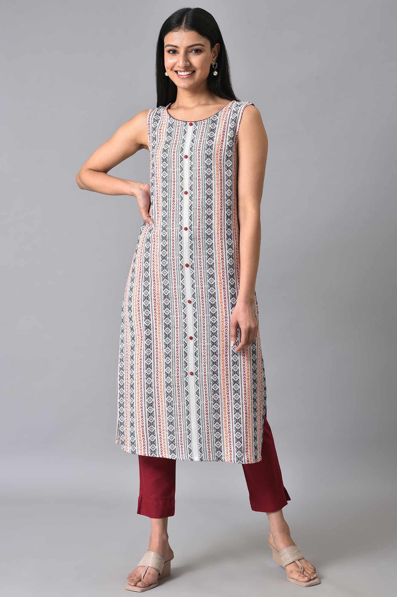 White Cotton Dobby Sleeveless kurta