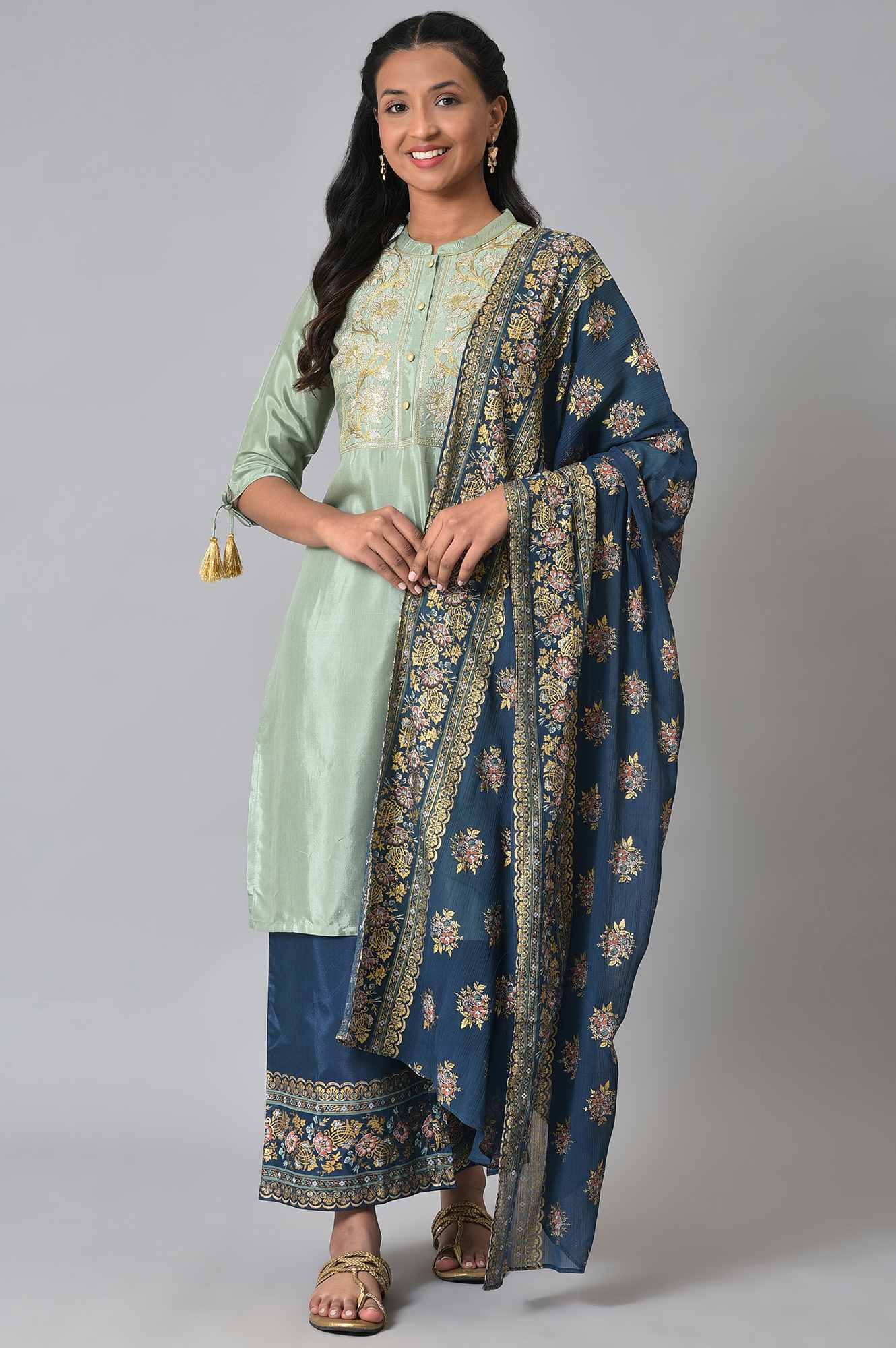 Green Zari Embroidered Festive kurta Set