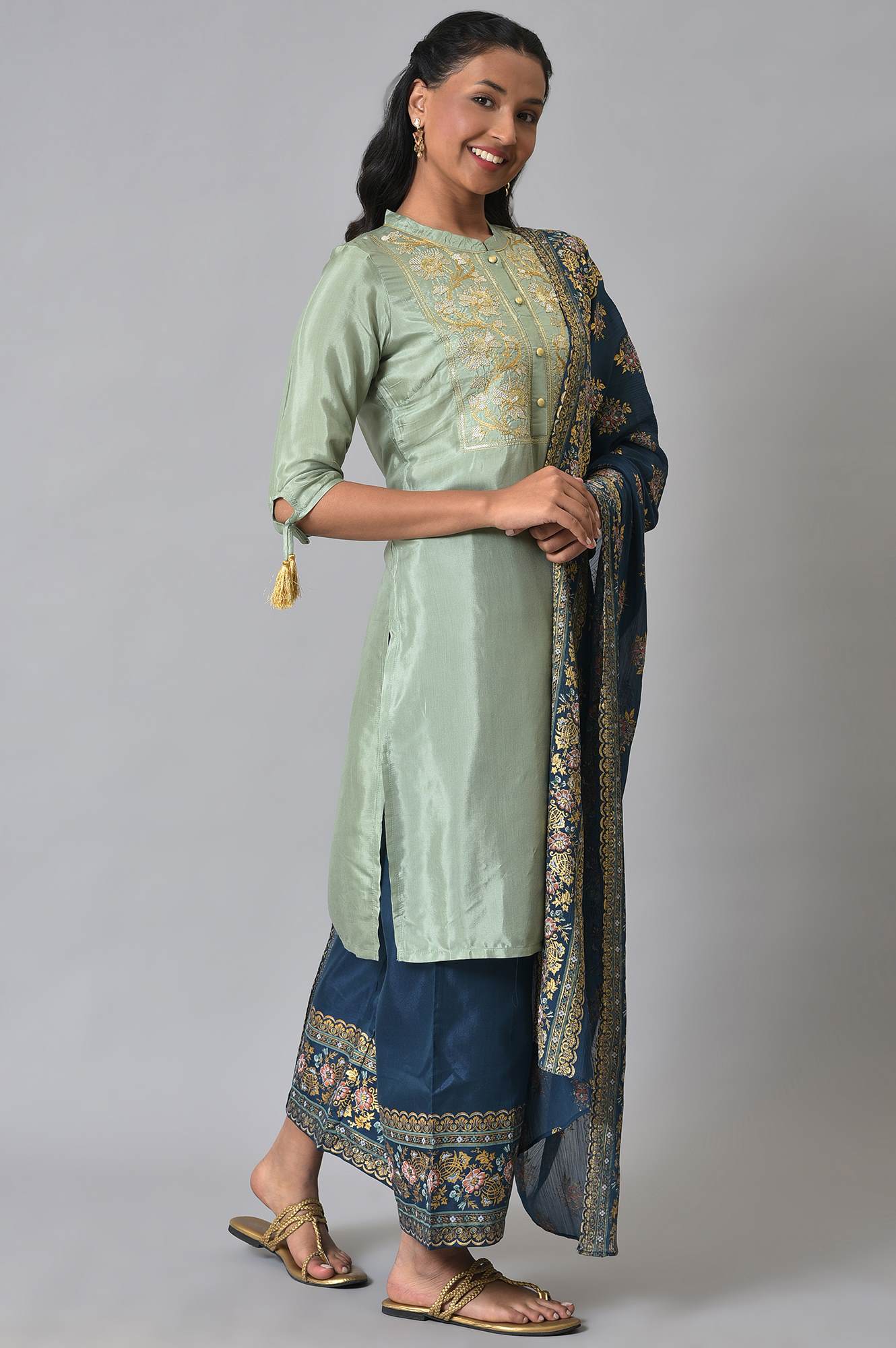 Green Zari Embroidered Festive kurta Set