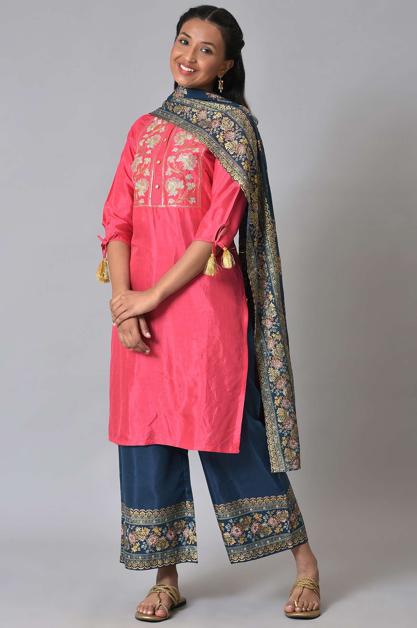 Pink Zari Embroidered Festive kurta Set