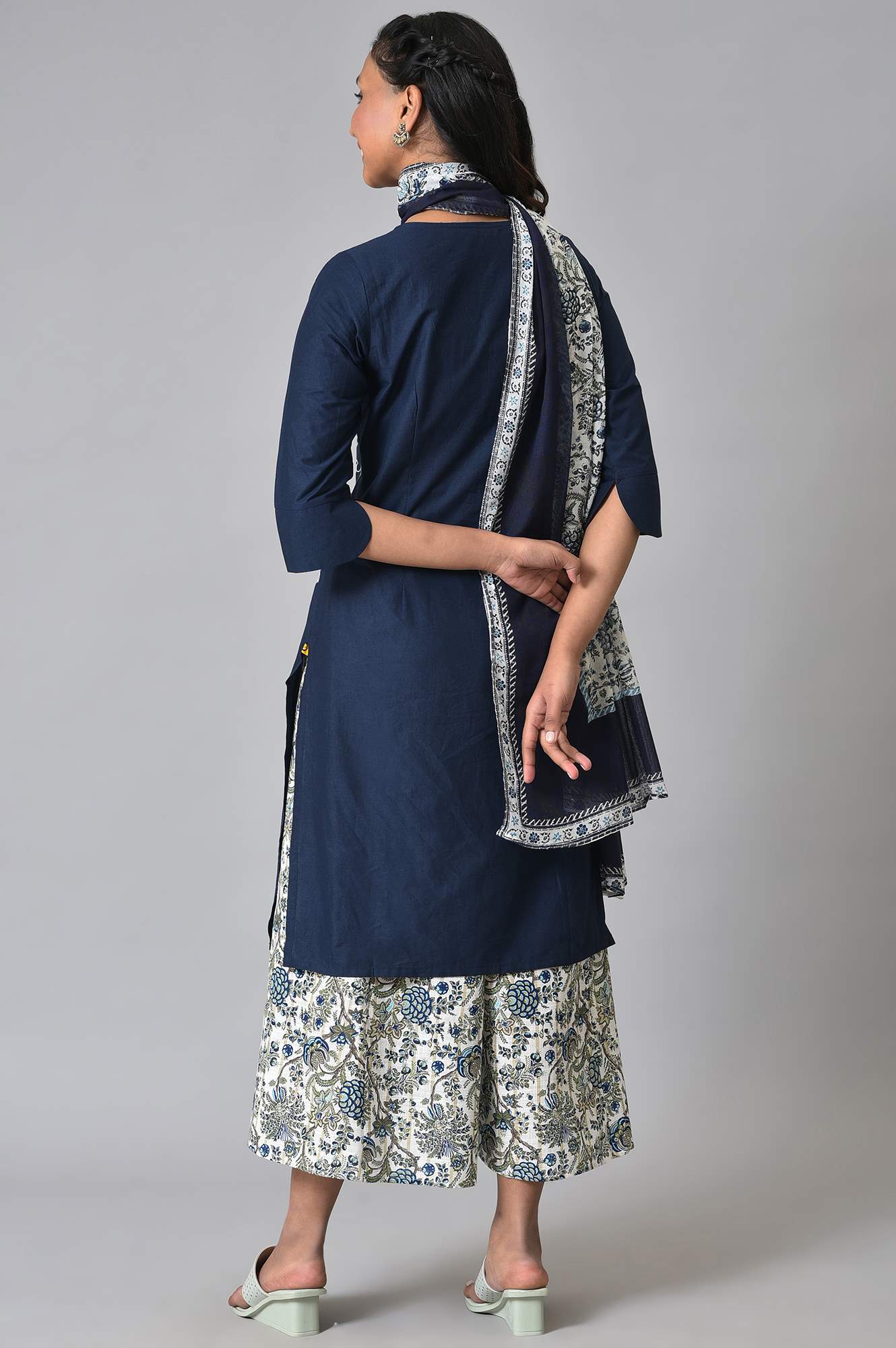 Blue Embroidered Summer kurta Set