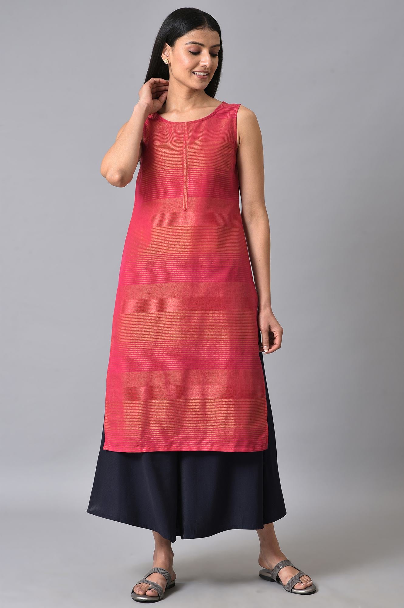 Pink Light Festive Sleeveless Kurta