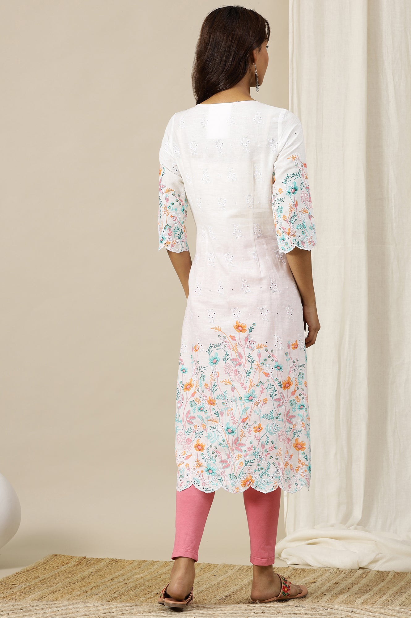 White Floral Printed Schiffli Embroidered Sweetheart Neck Straight Kurta