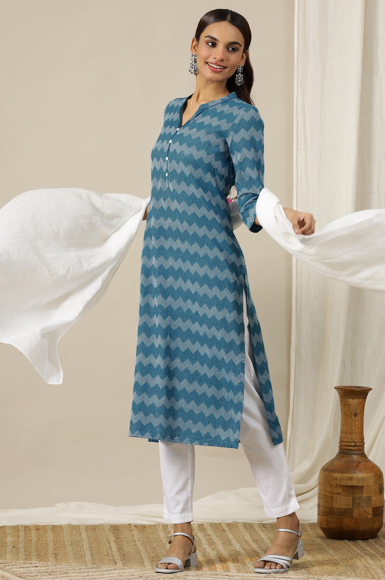 Blue Geometric Printed Mandarin Collar Cotton Blend Straight Dobby Kurta