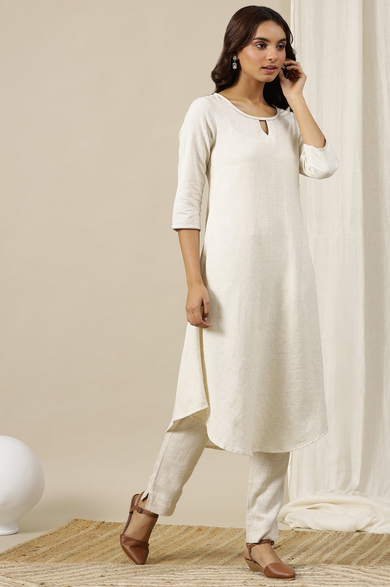 Off-White Yarn Dyed Asymmetrical Cotton Flax Kurta