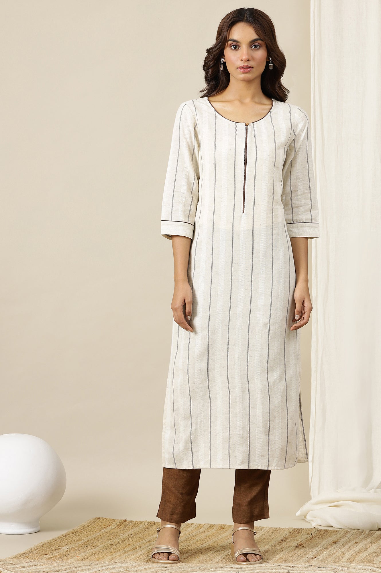 Off-White Yarn Dyed Cotton Blend Straight Kurta 