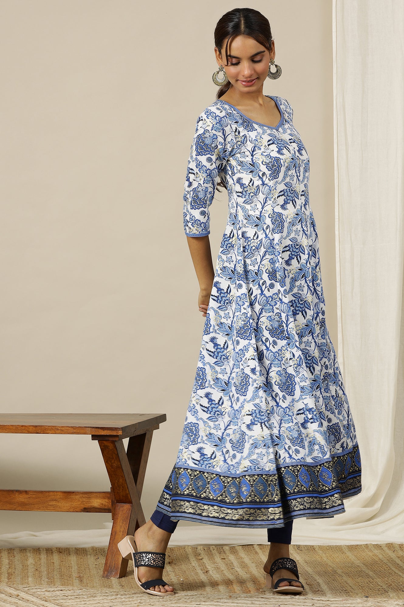 White Floral Printed Flared Kalidar Kurta  In Sweetheart Neck