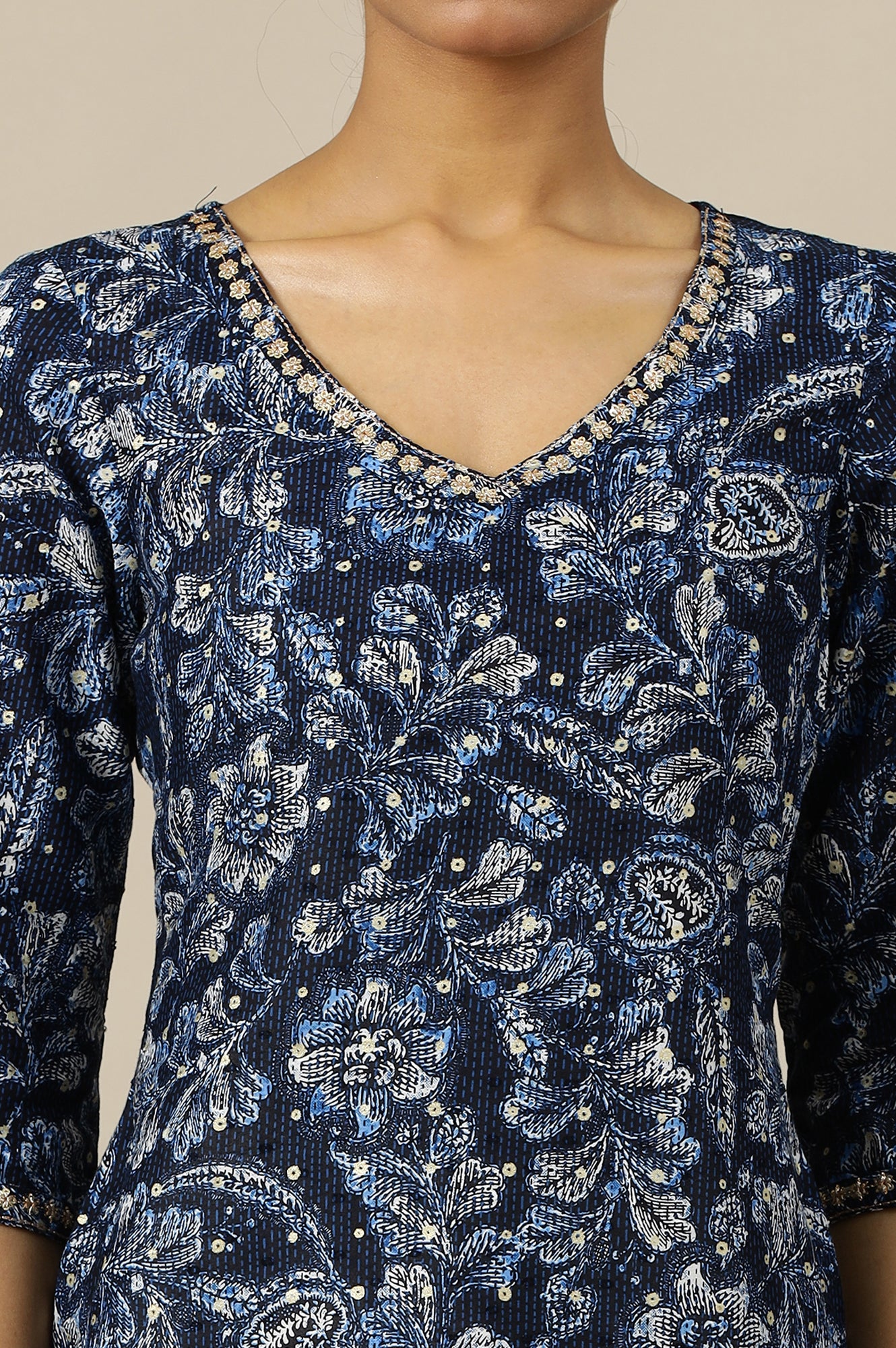 Blue Floral Printed Straight Kurta with Zari Embroidery