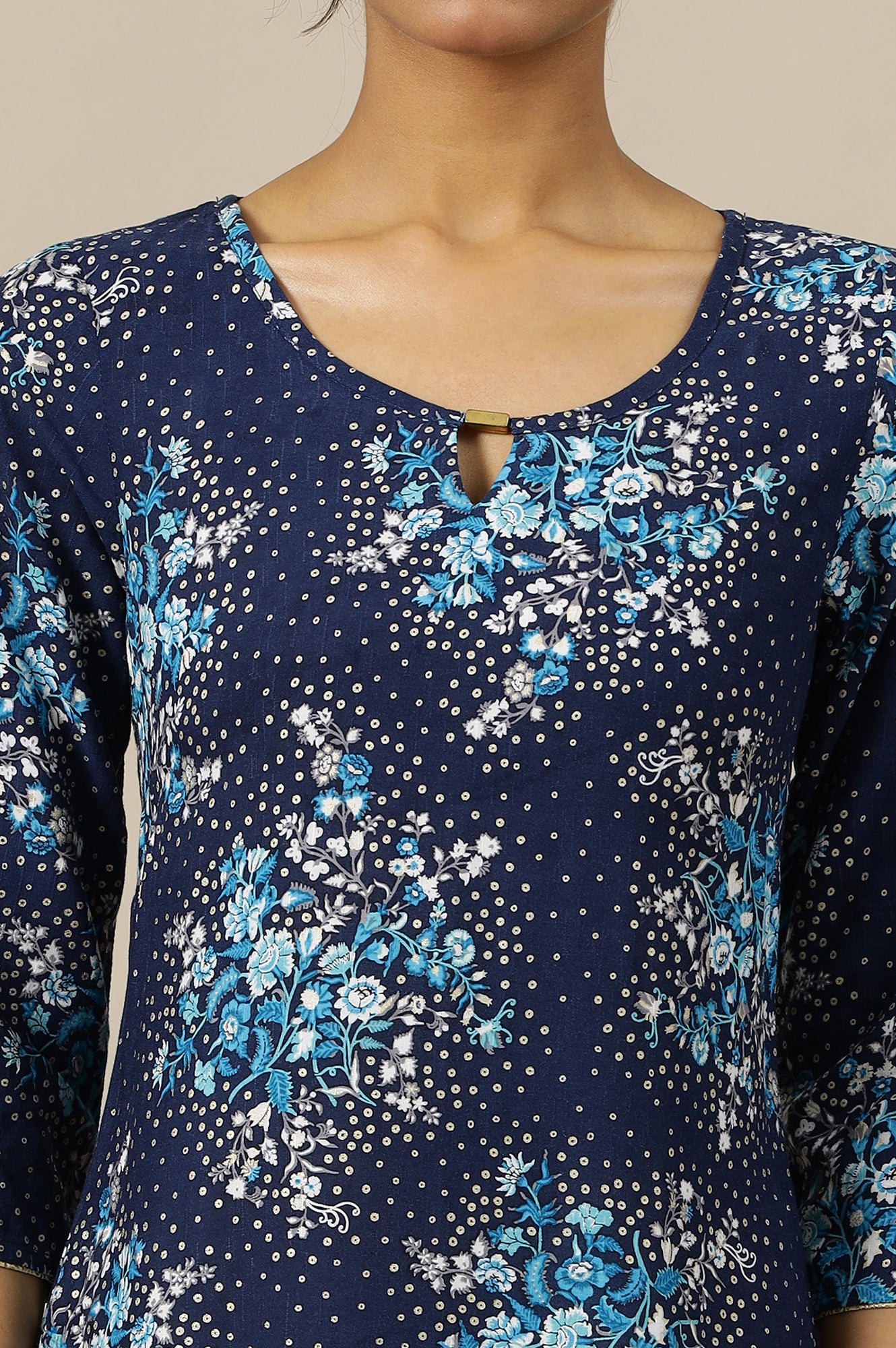 Blue Floral Printed Asymmetrical Kurta with Neck Metal Clasp