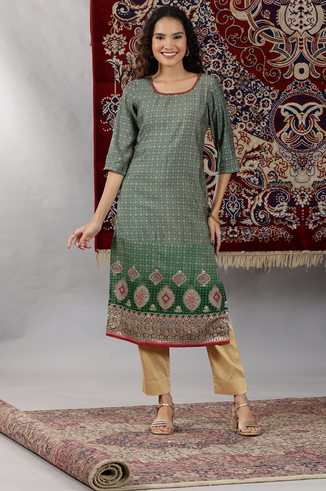 Green Abstract Ombre Printed Sequined Straight Kurta