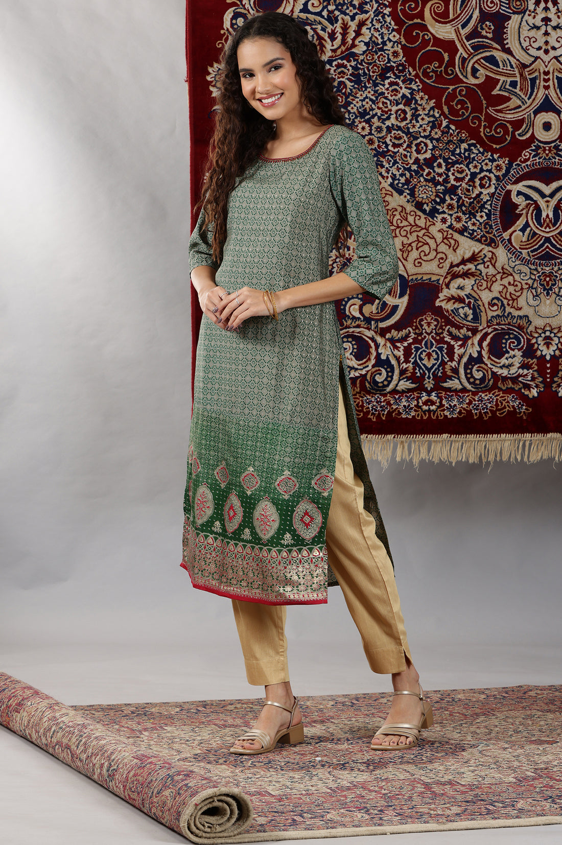 Green Abstract Ombre Printed Sequined Straight Kurta