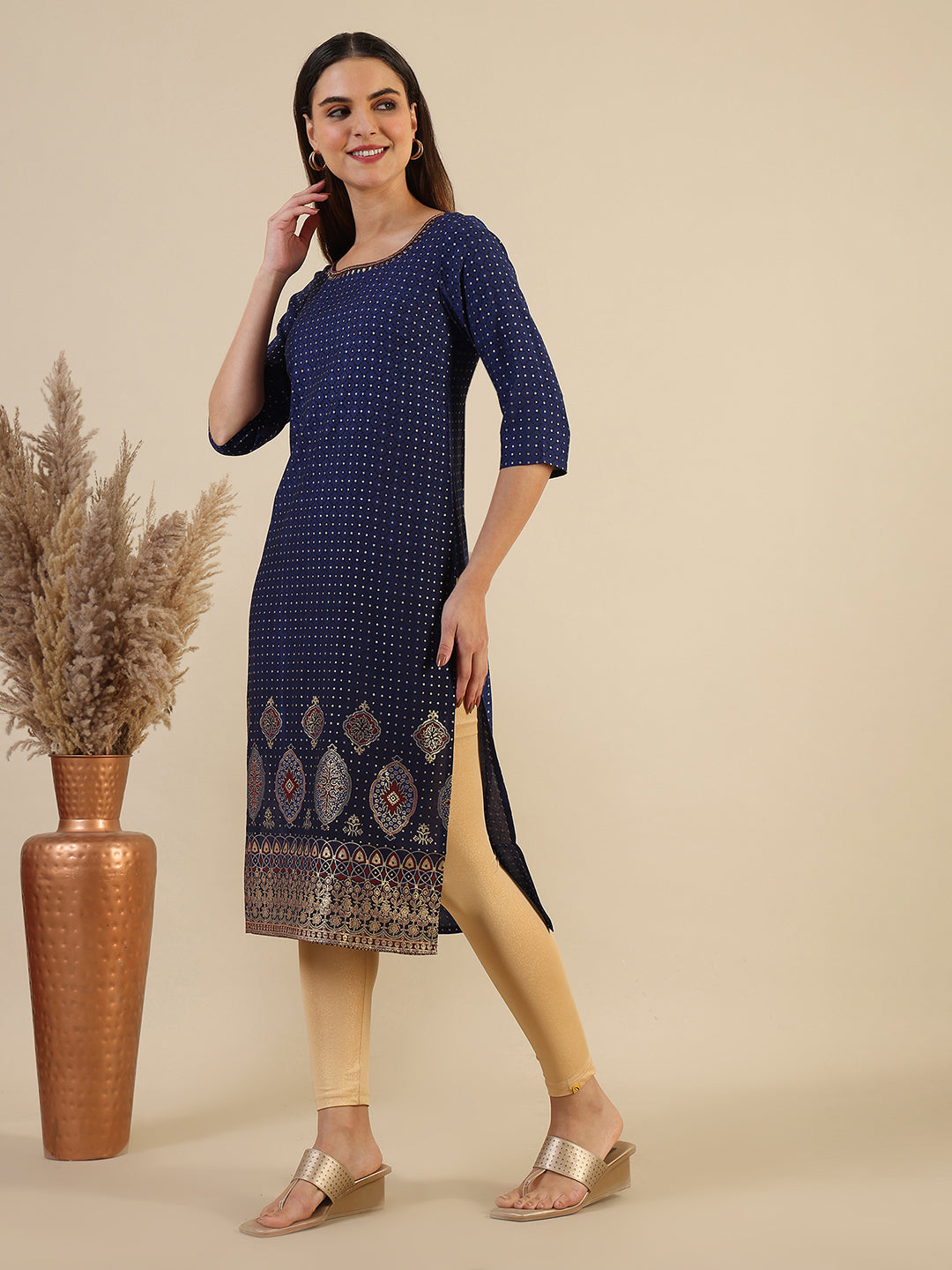 Blue Abstract Ombre Printed Sequined Straight Kurta
