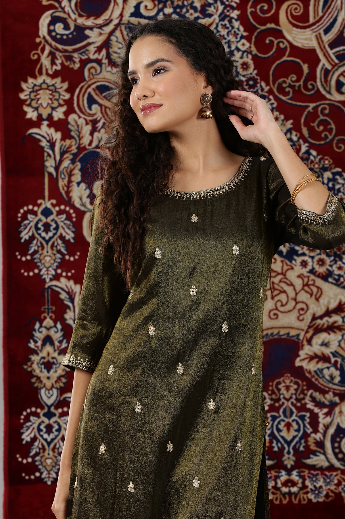 Black Solid Embellished Straight Tissue Kurta - S