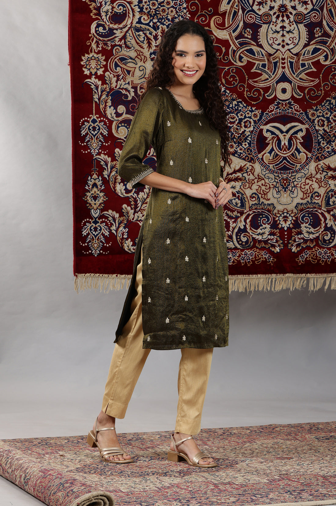 Black Solid Embellished Straight Tissue Kurta