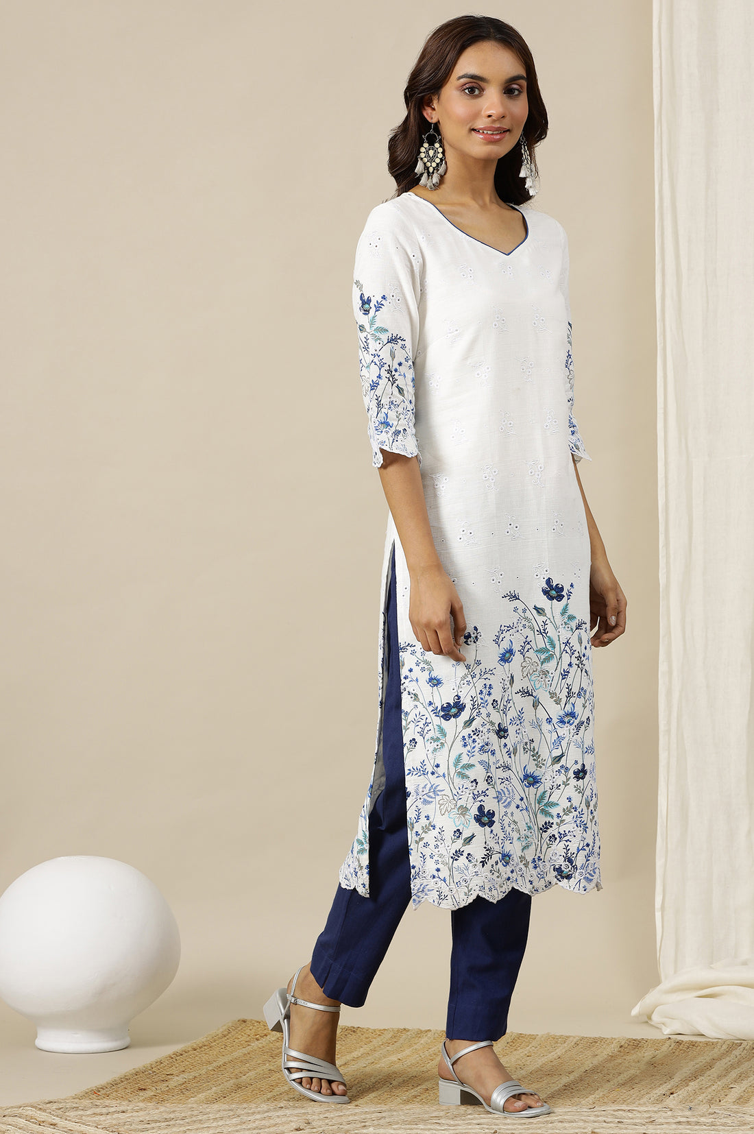 Blue Solid Cotton Flax Straight Fit Trousers