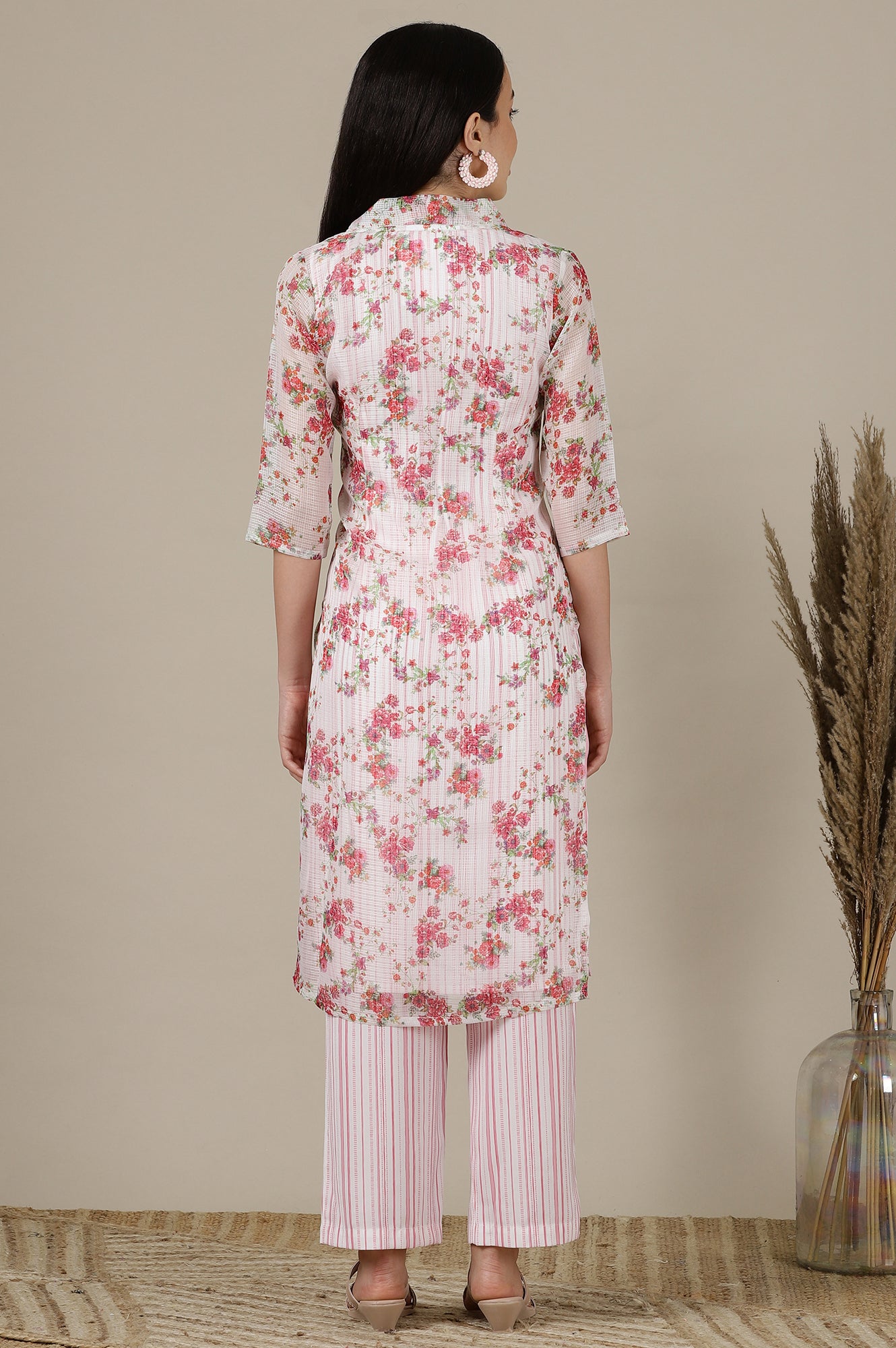 Pink Stripe Printed Sleeveless Inner Kurta, Floral Printed Kota Gilet and Palazzo Set