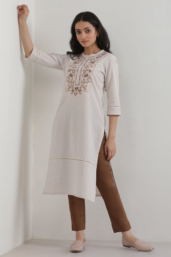 Brown Solid Straight Fit Cotton Pants