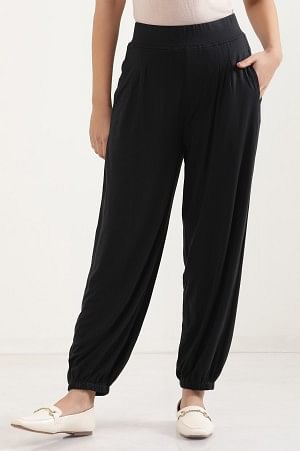 Black Solid Loose Fit Pants With Pleated Detail