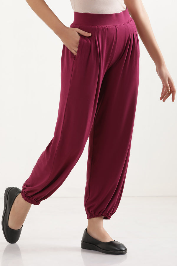 Elleven Women's Purple Solid Loose Fit Pants With Pleated Detail