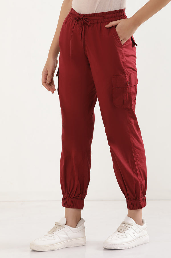 Red Solid Tapered Cotton Pants With Drawstring