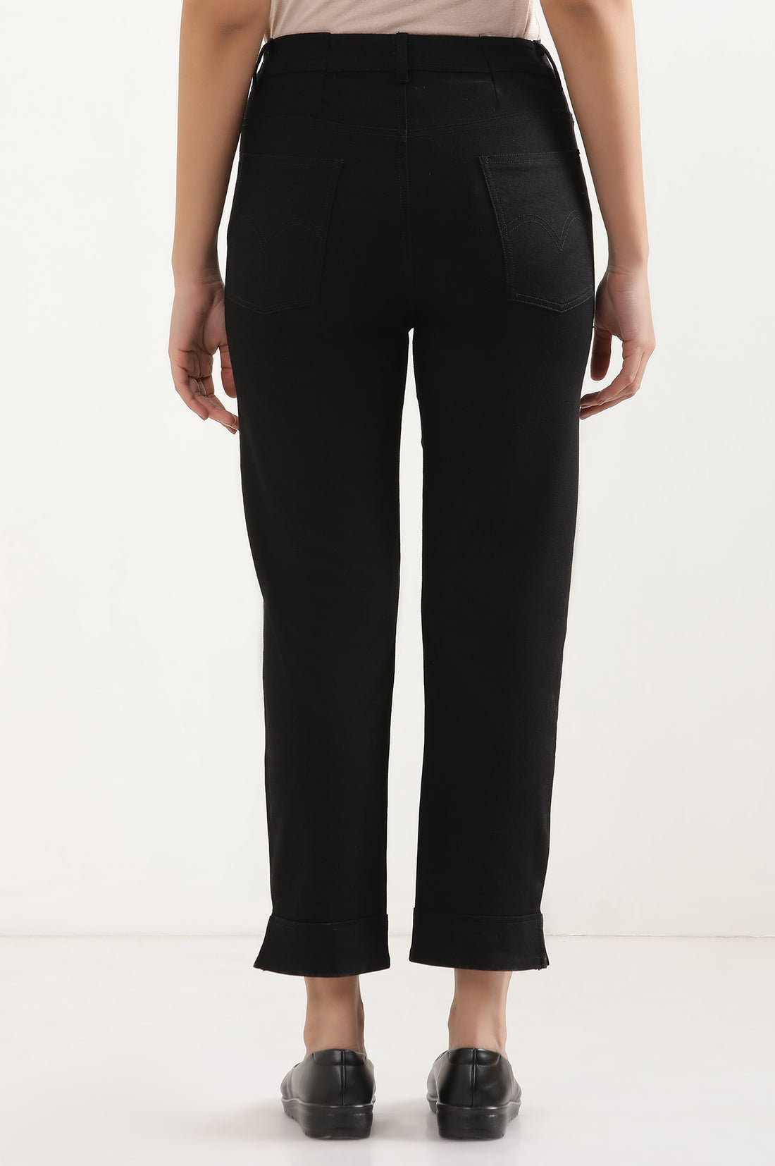 Black Solid Straight Fit Denim Pants With Side Slit