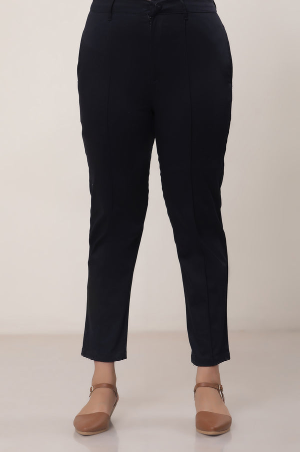 Black Solid Straight Fit Cotton Pants With Button And Zip Closure