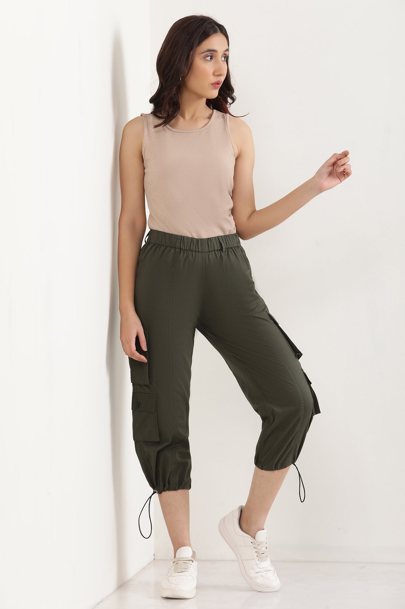 Forest Green Eight Pockets Cropped Cargo