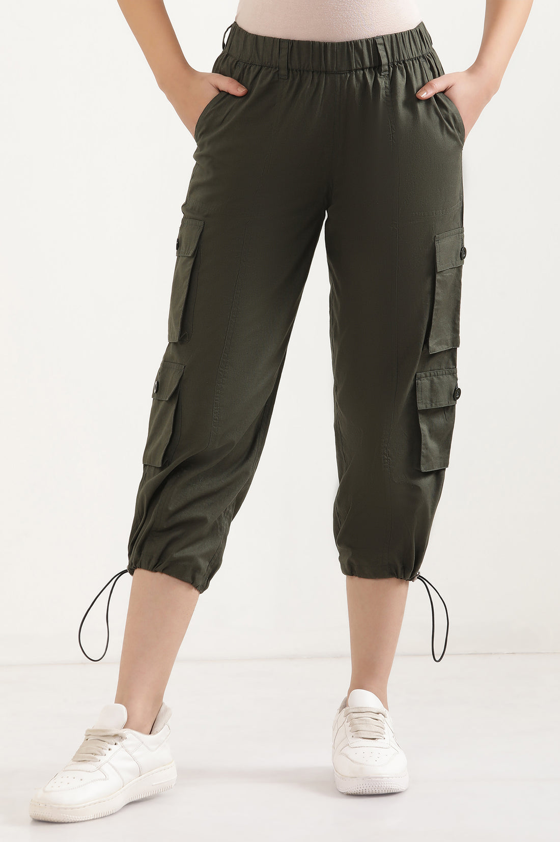 Muted Sage Green Solid Straight Fit Cotton Cropped Pants With Drawstring