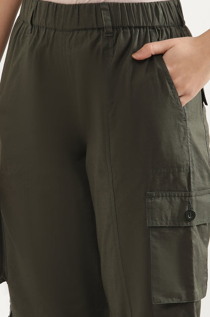 Forest Green Eight Pockets Cropped Cargo