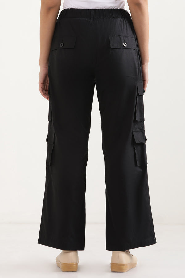 Black Solid Straight Fit Cotton Cargo Pants With Elasticated Waist