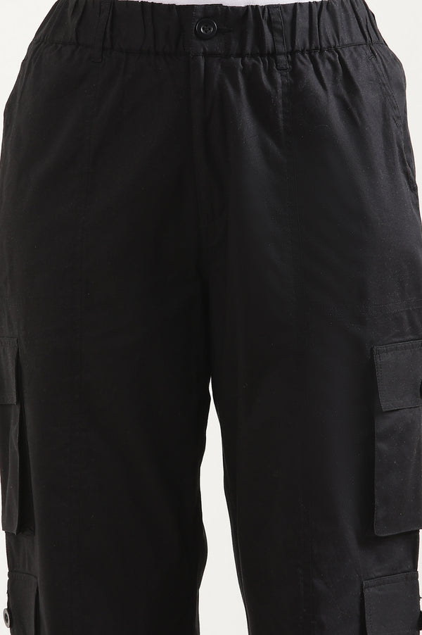 Black Solid Straight Fit Cotton Cargo Pants With Elasticated Waist