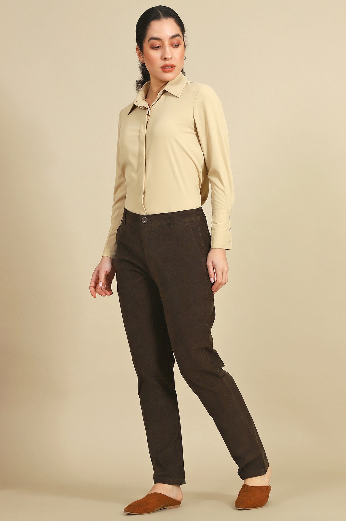 Elleven Women's Dark Brown Solid Straight-fit Cotton Pants with YKK Zipper - S