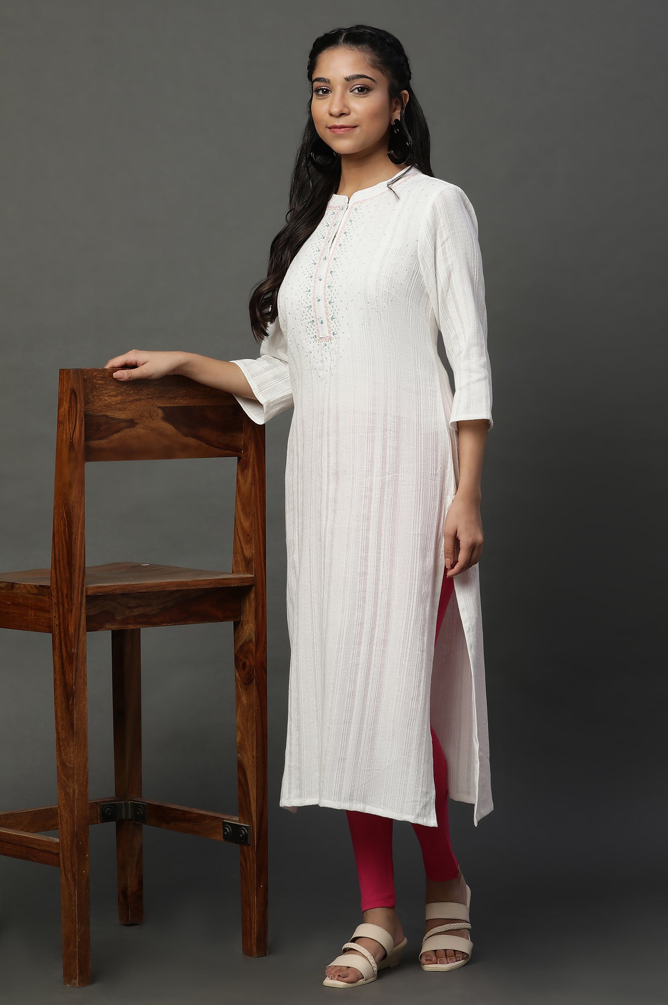 White Embroidered Cotton Classy Kurta