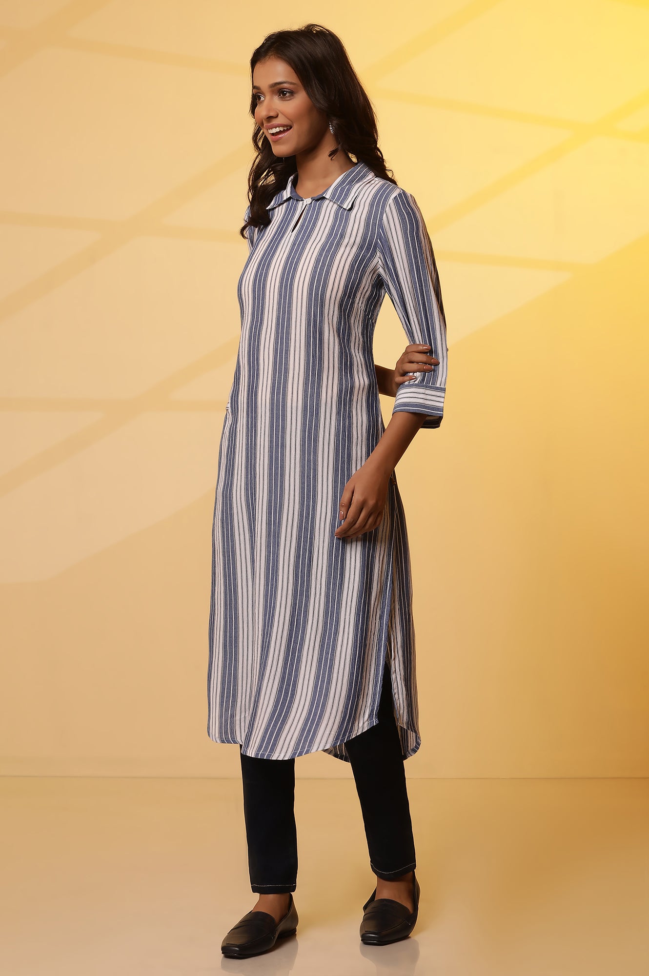 Blue and White Stripe Yarn-Dyed Casual Kurta