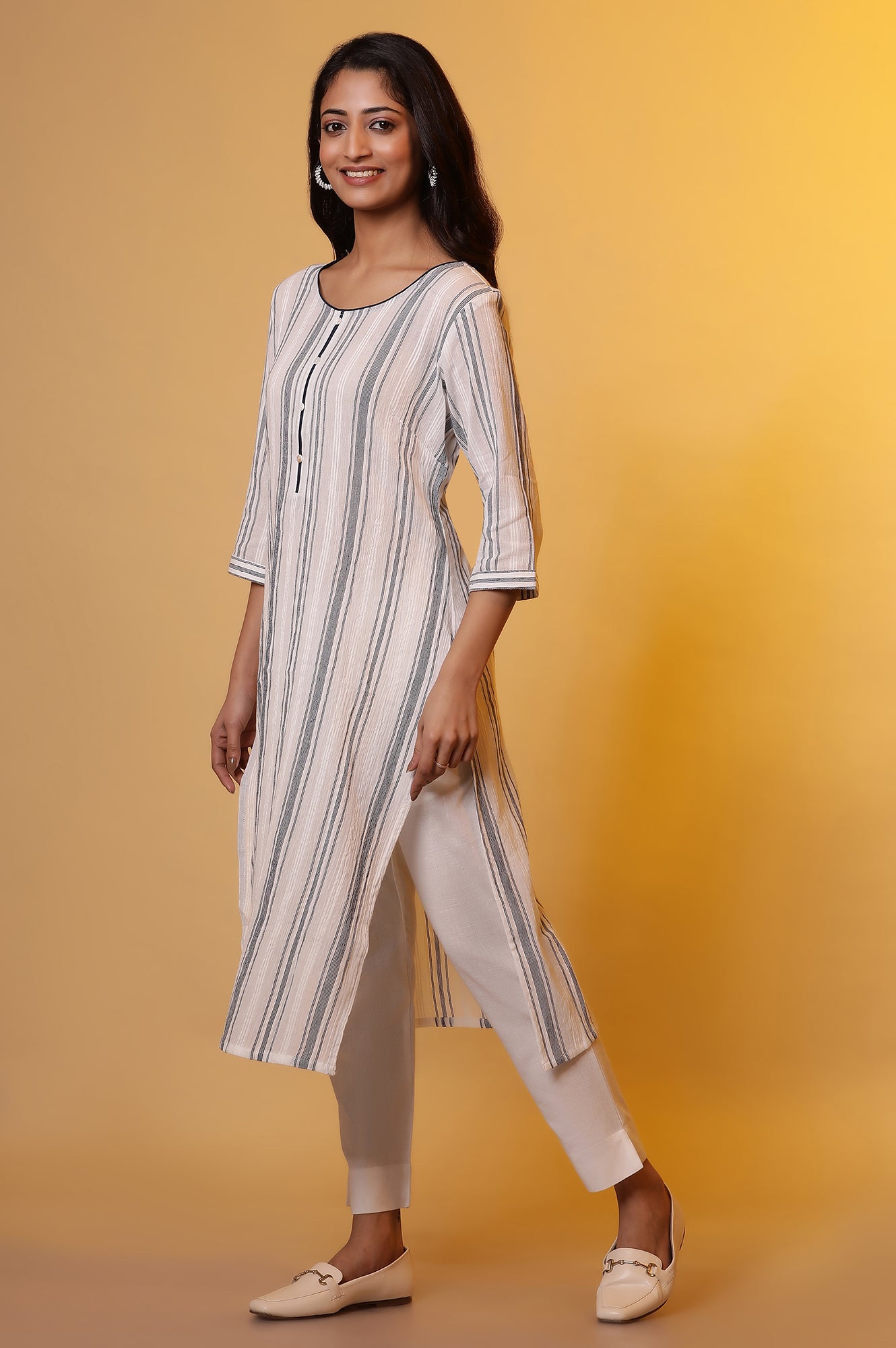 White Yarn-Dyed Striped Kurta