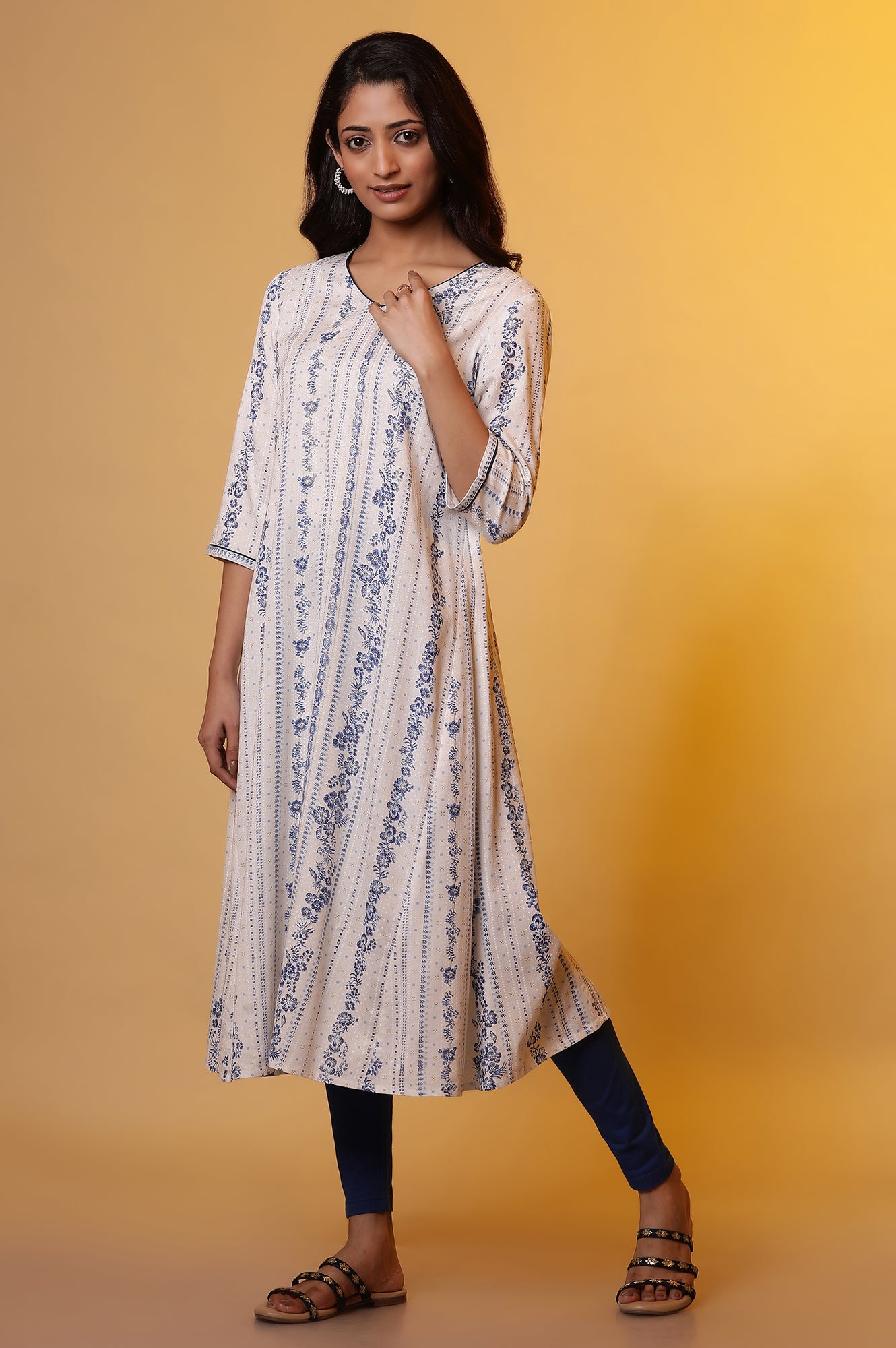 White A-line Floral Printed Kurta