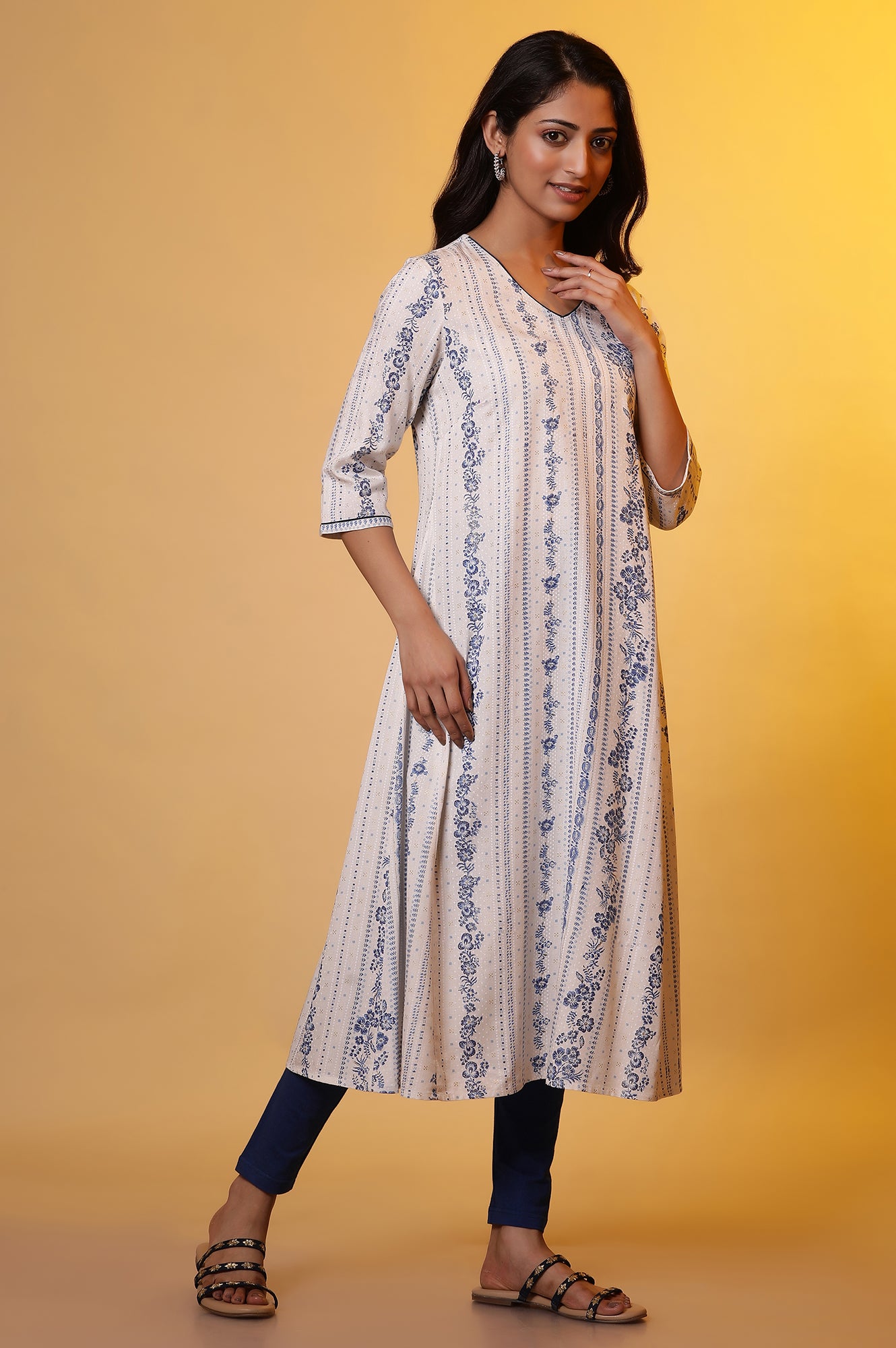 White A-line Floral Printed Kurta