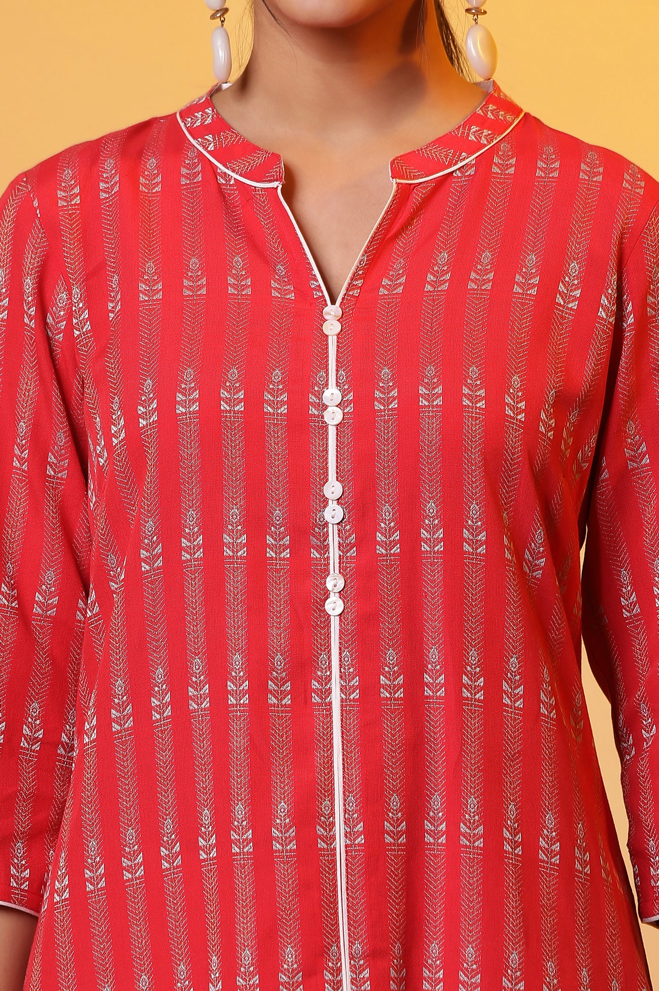 Red Yarn-Dyed Straight Kurta