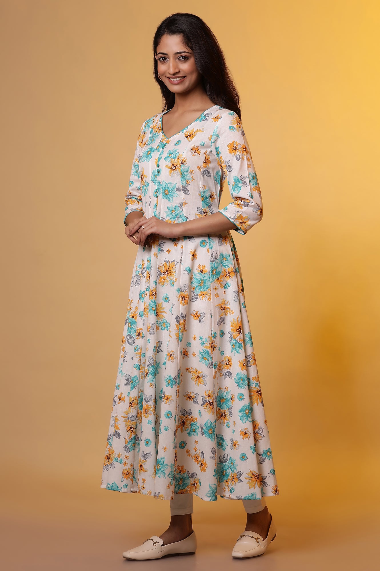 White Flared Floral Printed Kurta