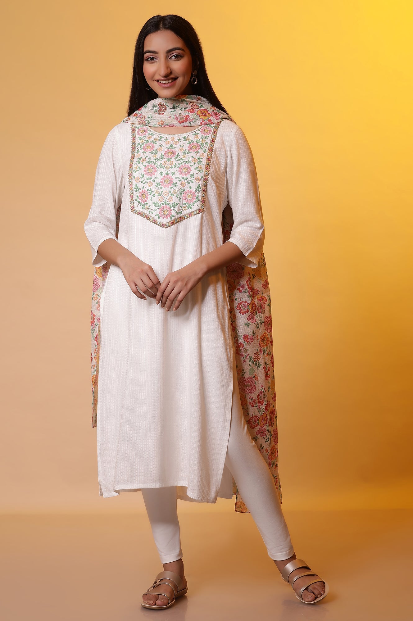 White Metallic Embroidered Kurta