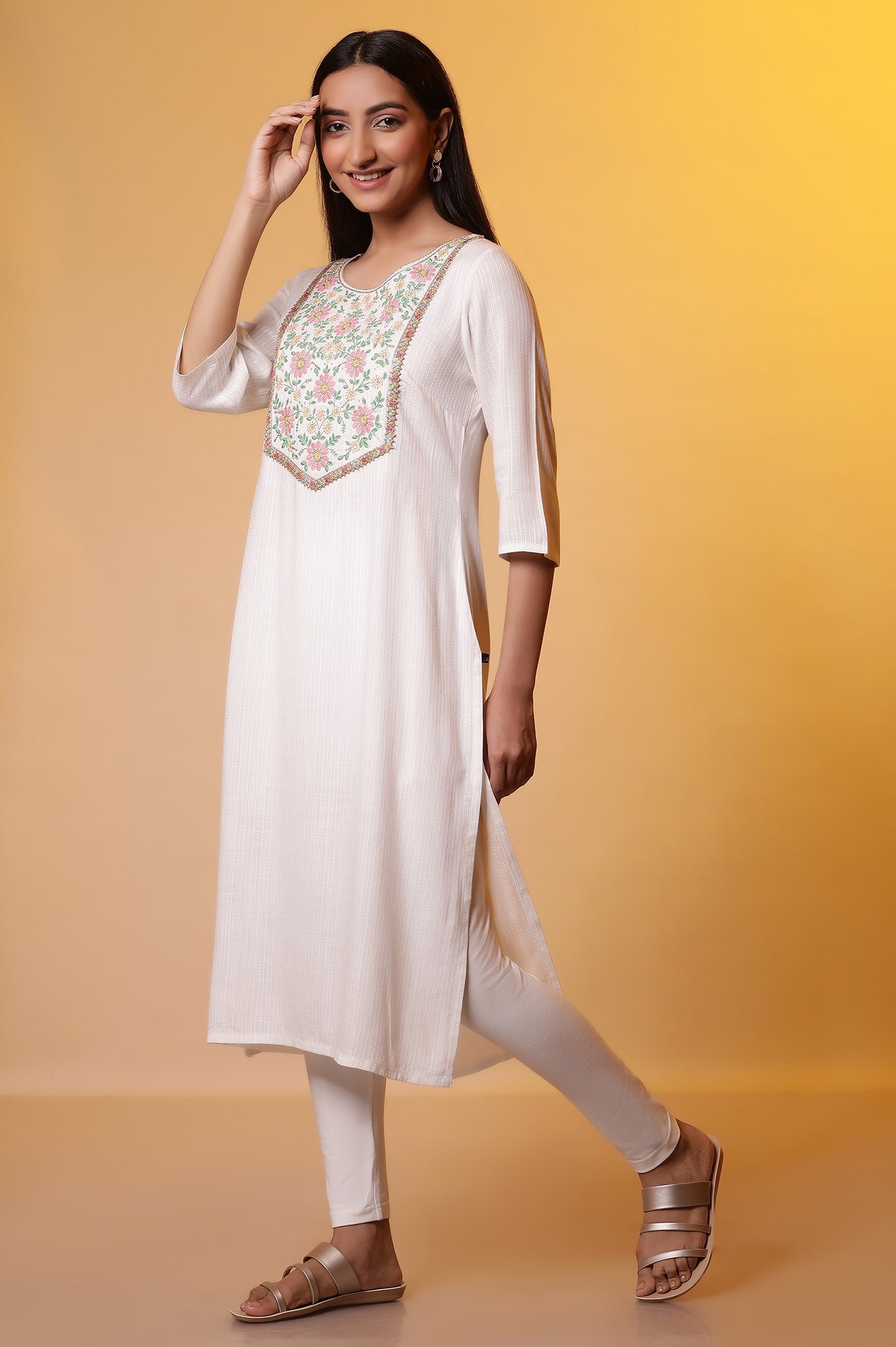 White Metallic Embroidered Kurta