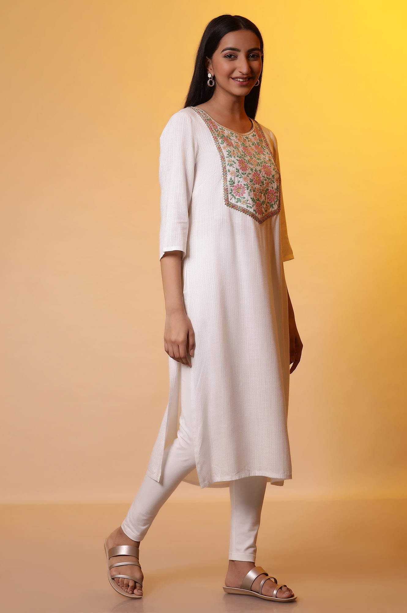 White Metallic Embroidered Kurta