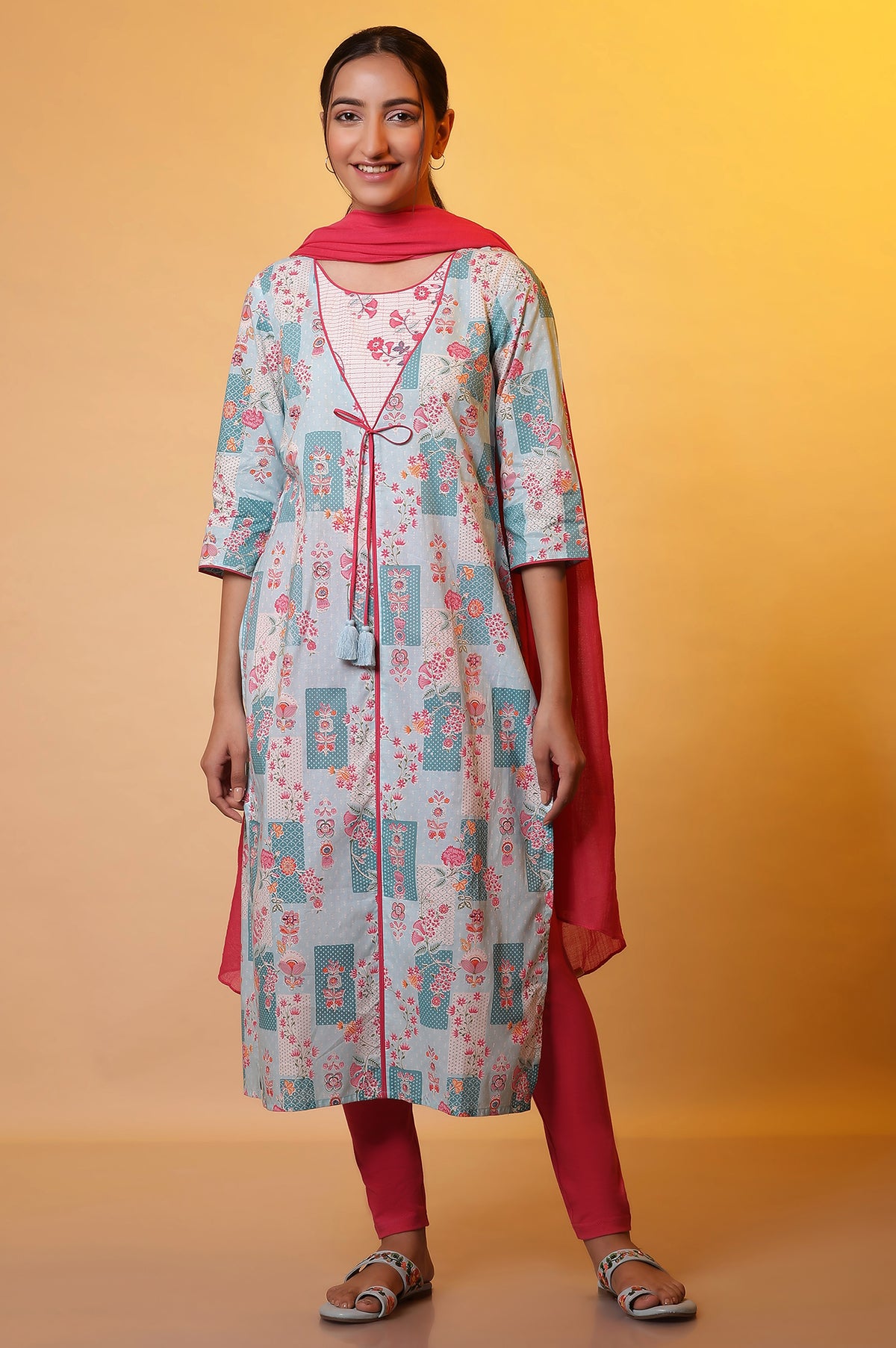 Elleven Women's Blue Floral Printed Kurta Kansai Thread - XS