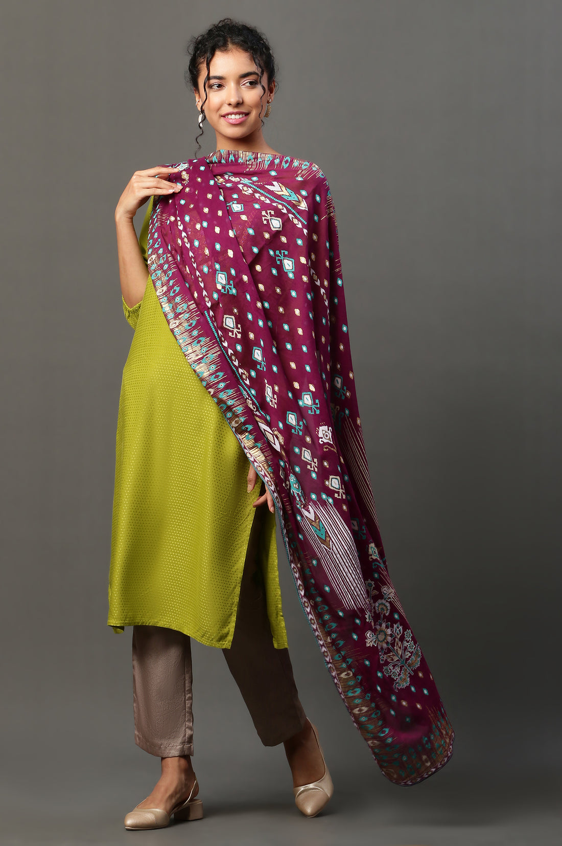 Marron Floral Zari Print Chiffon Dupatta