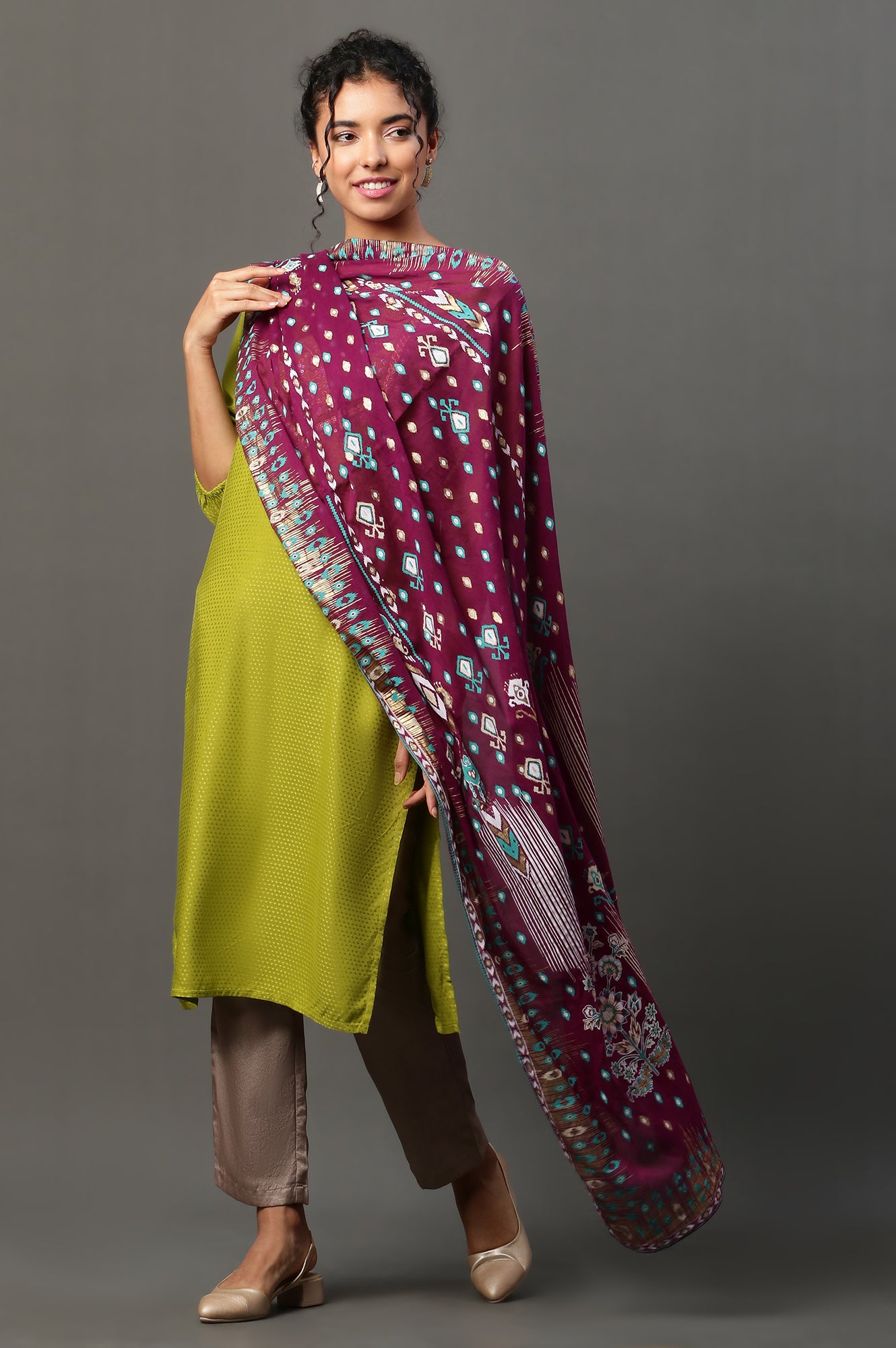 Marron Floral Zari Print Chiffon Dupatta