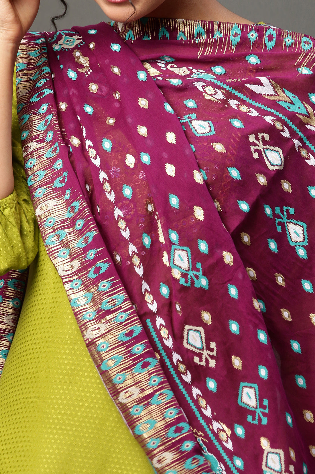 Marron Floral Zari Print Chiffon Dupatta
