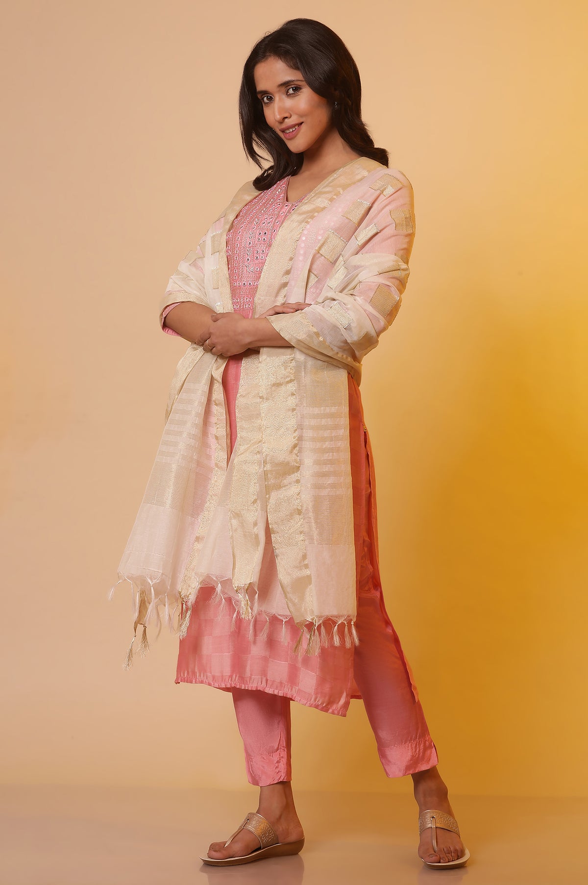Off-White Banarasi Yarn-Dyed Dupatta - FS
