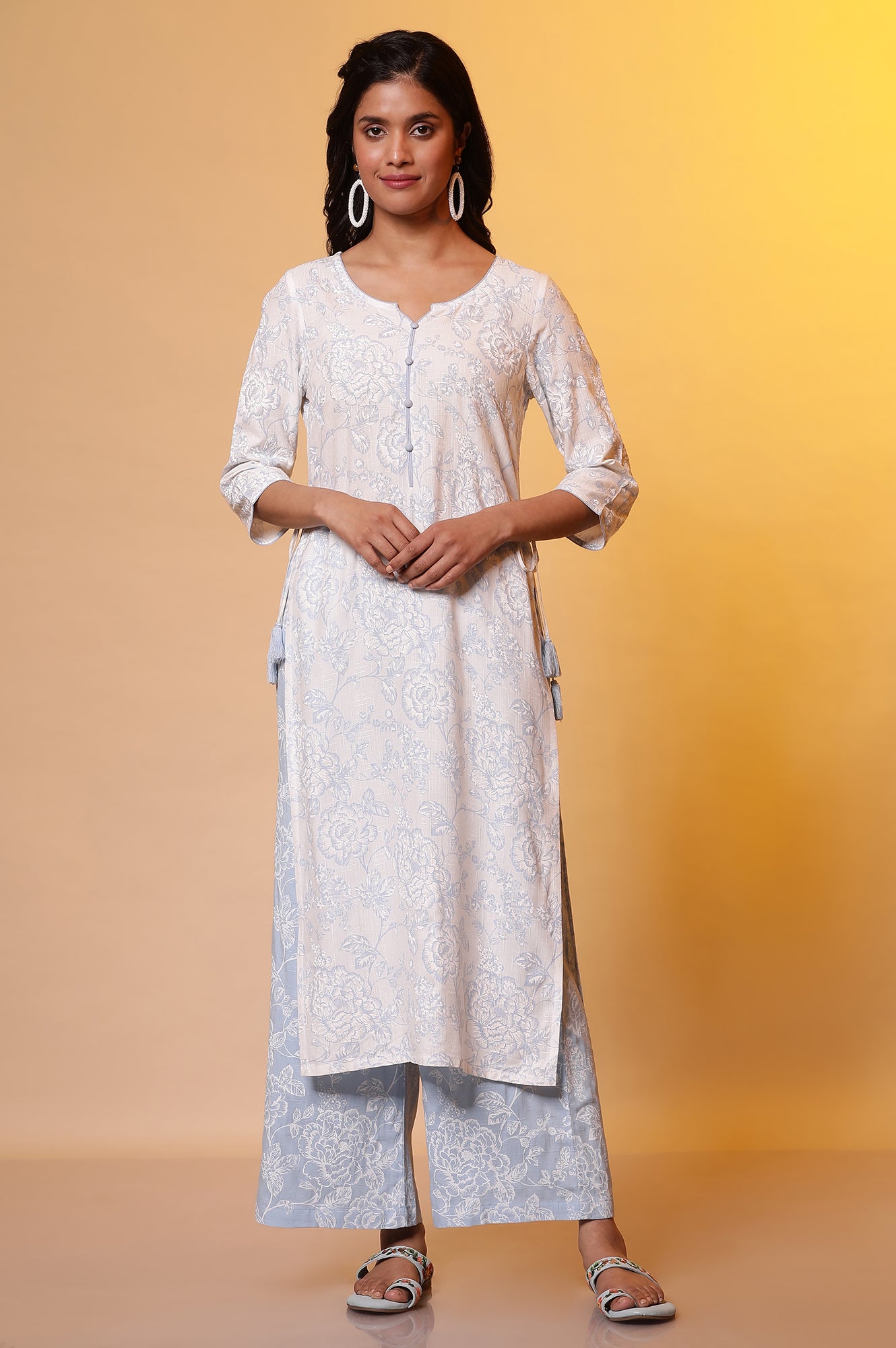 White Floral Printed Kurta and Pants Set