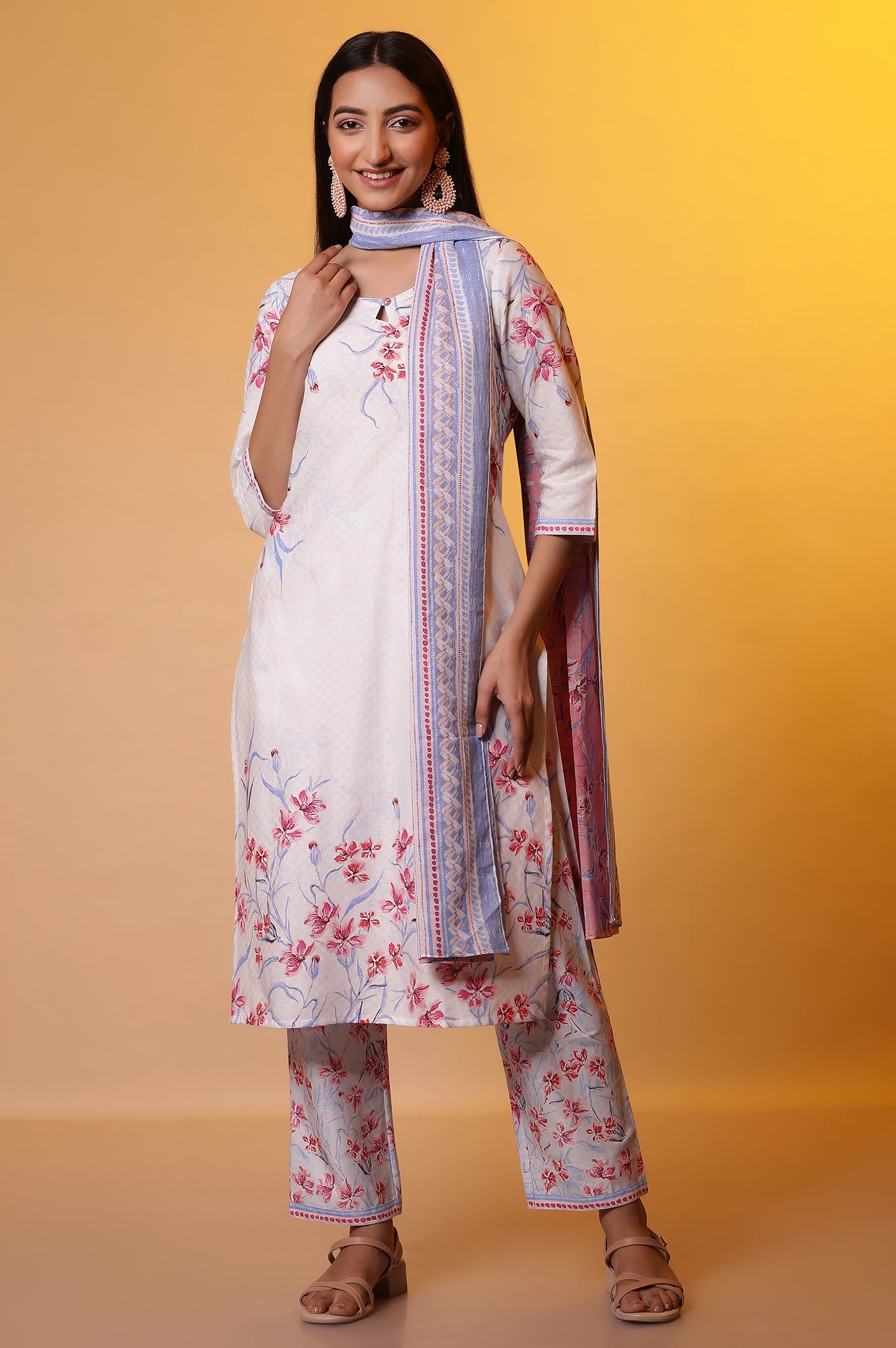 White Floral Printed Kurta, Pants and Dupatta Set