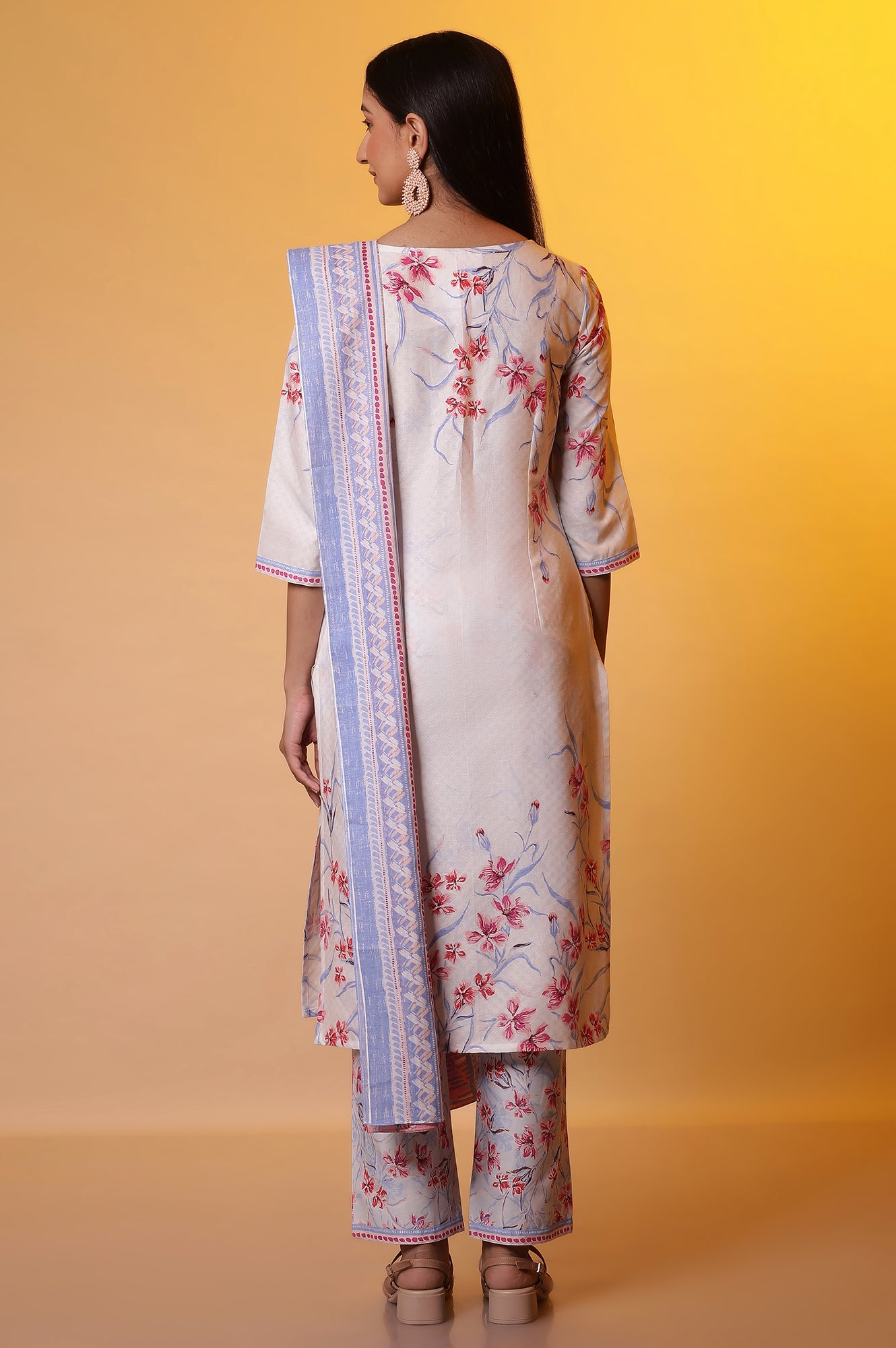 White Floral Printed Kurta, Pants and Dupatta Set